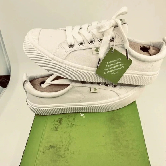 NEW Cariuma Oca Low Top Lace Up Organic Canvas Sneakers Off White Unisex W6 M4.5 - Picture 4 of 7